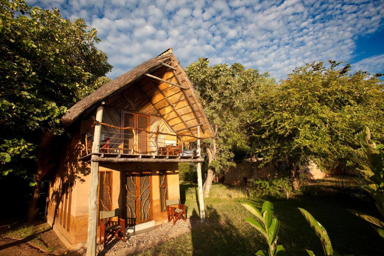 Track And Trail River Camp Kakumbi Buitenkant foto